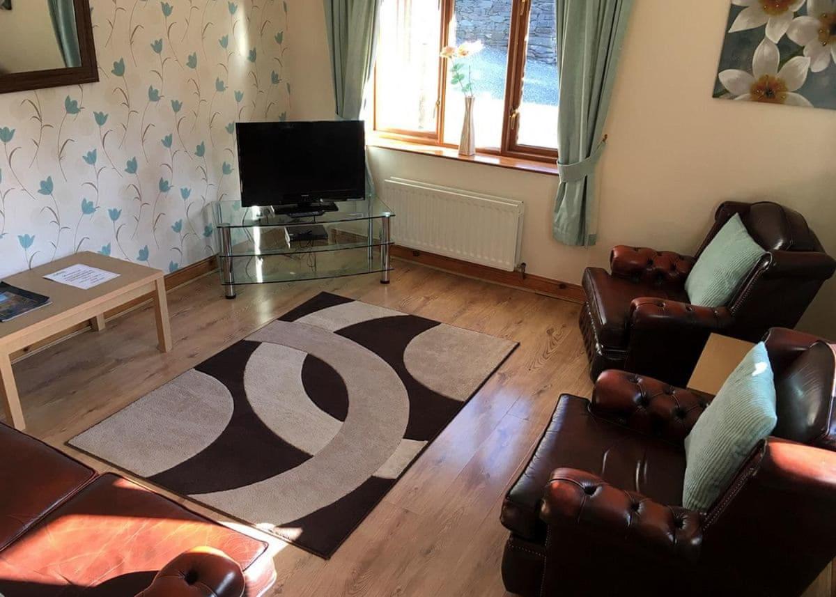 Pound Farm Lodges 克鲁克 外观 照片